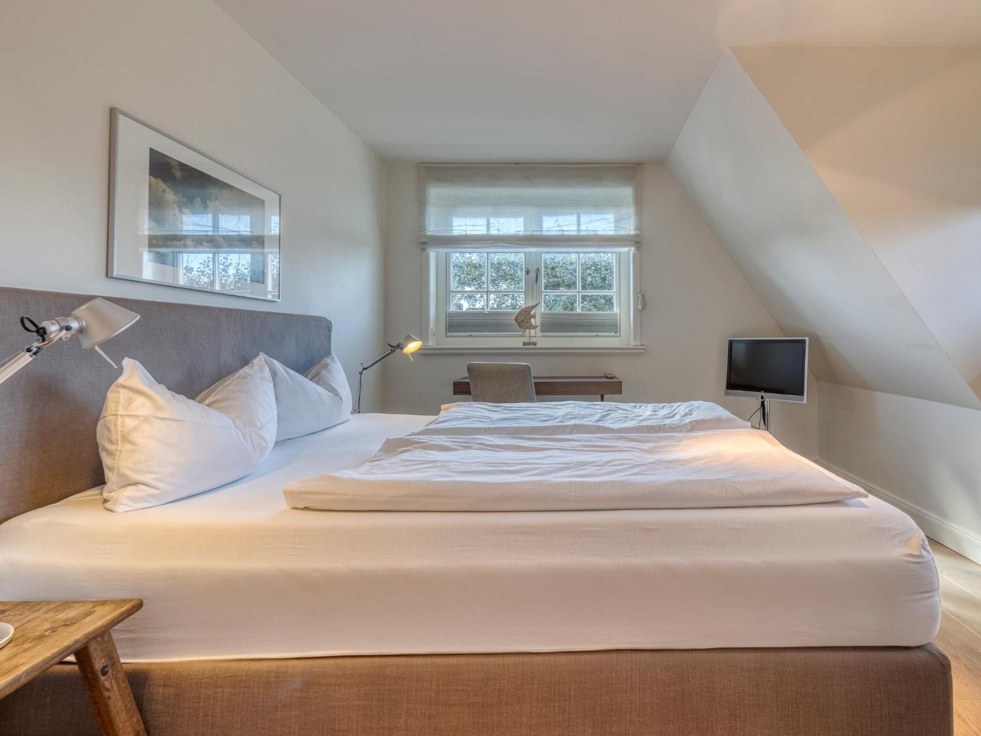 Ferienhaus Reethues 1 *